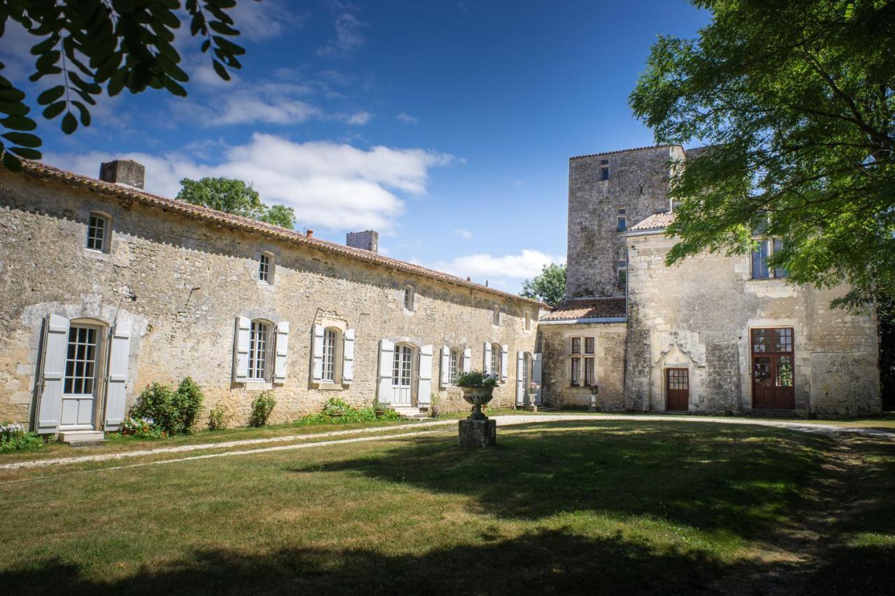 Chateau De Champdolent Exterior foto