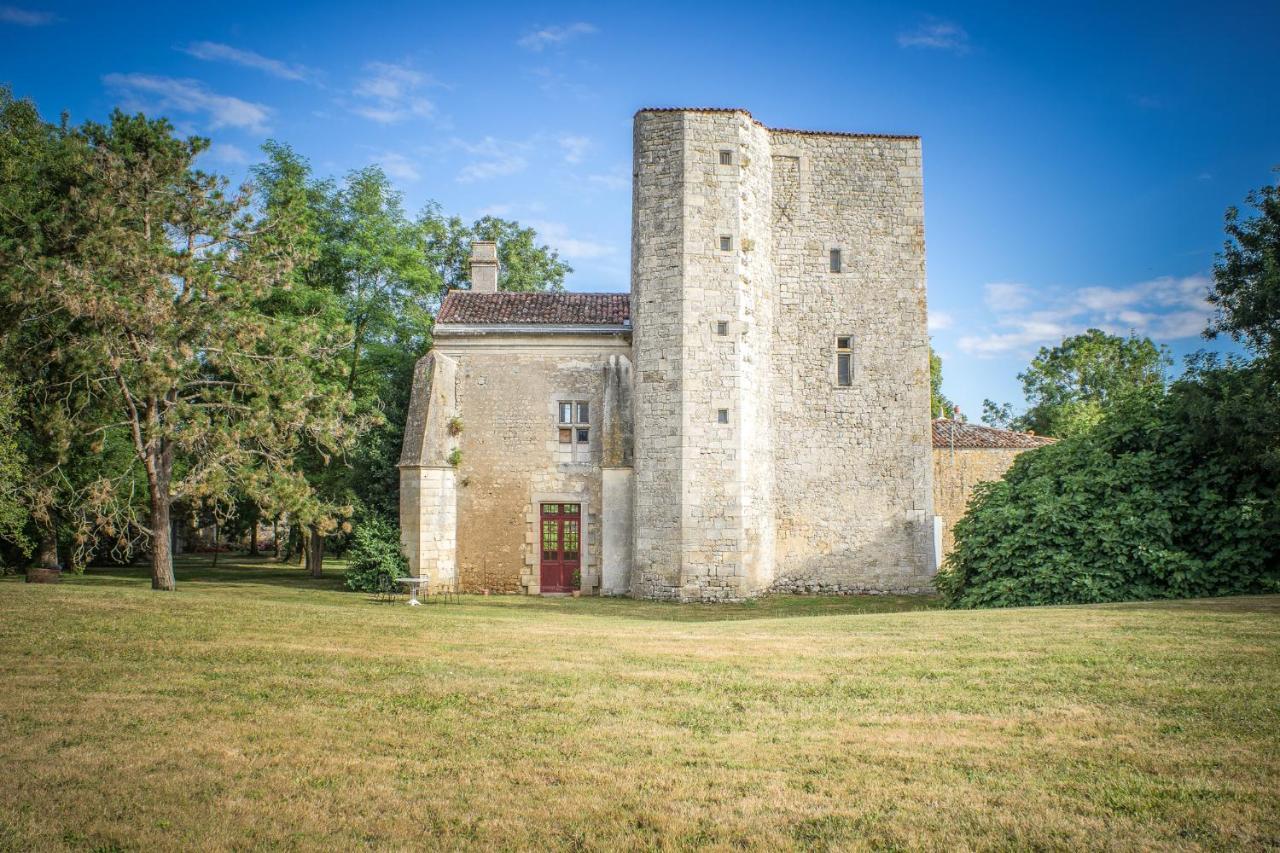 Chateau De Champdolent Exterior foto