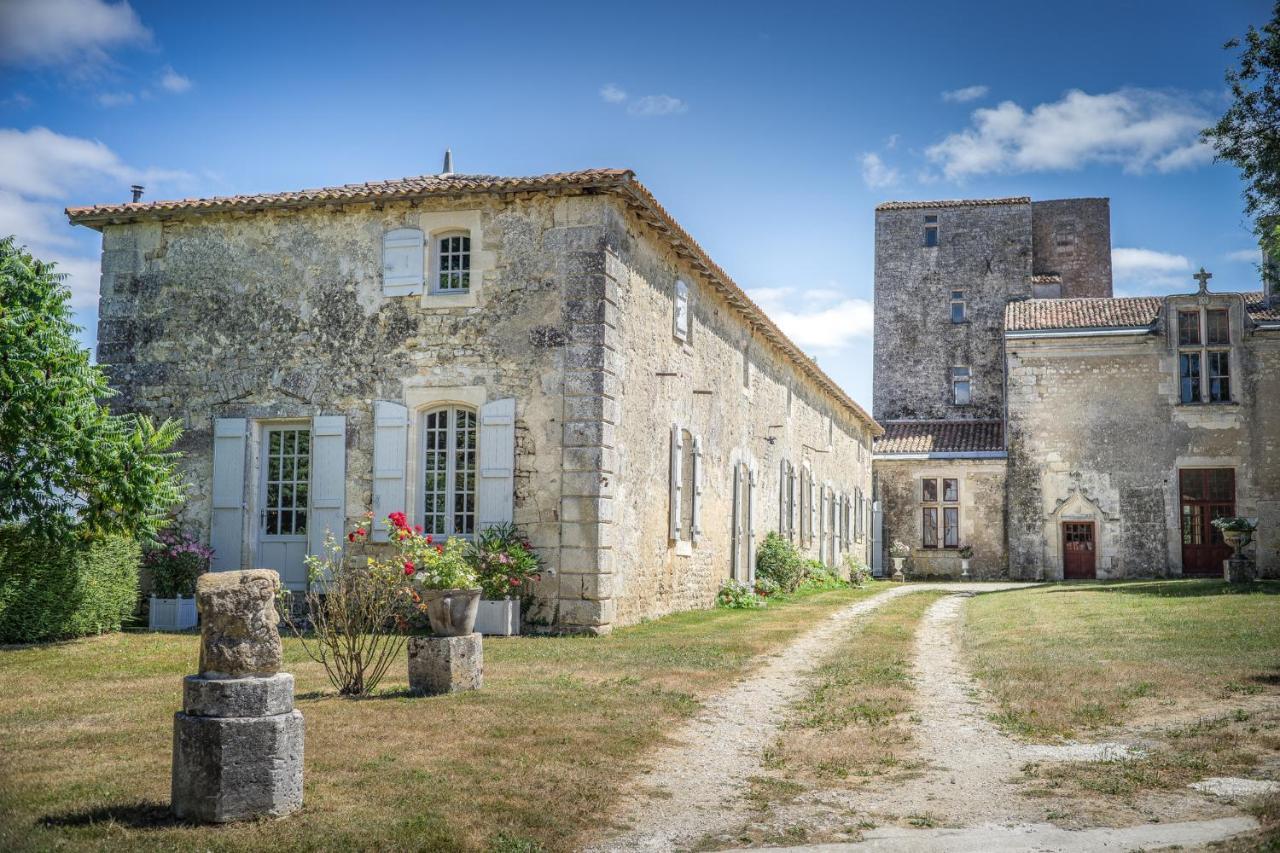 Chateau De Champdolent Exterior foto